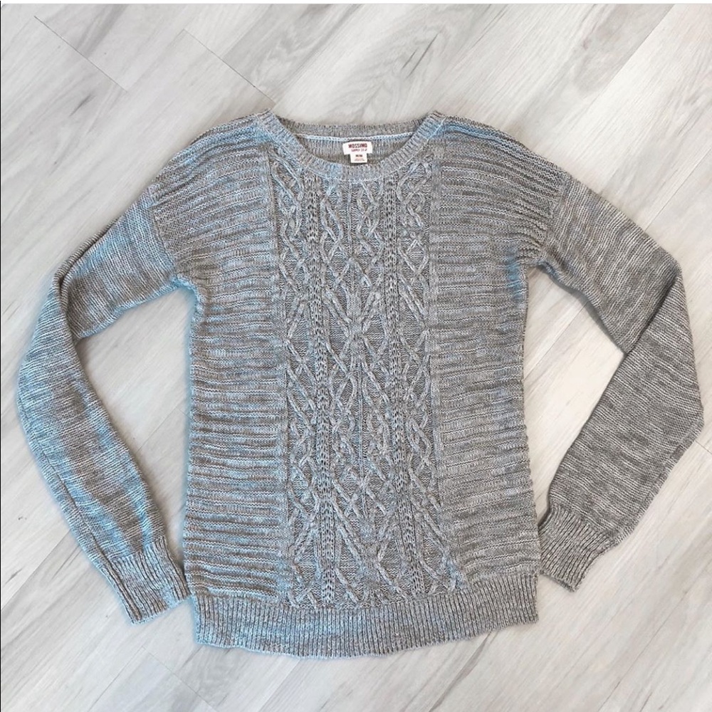 NWOT Cute and soft grey sweater